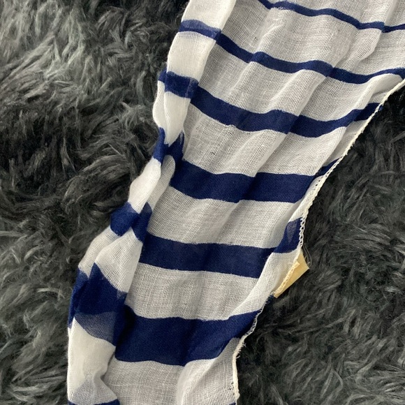 Sheer white and navy striped scarf - Picture 9 of 17